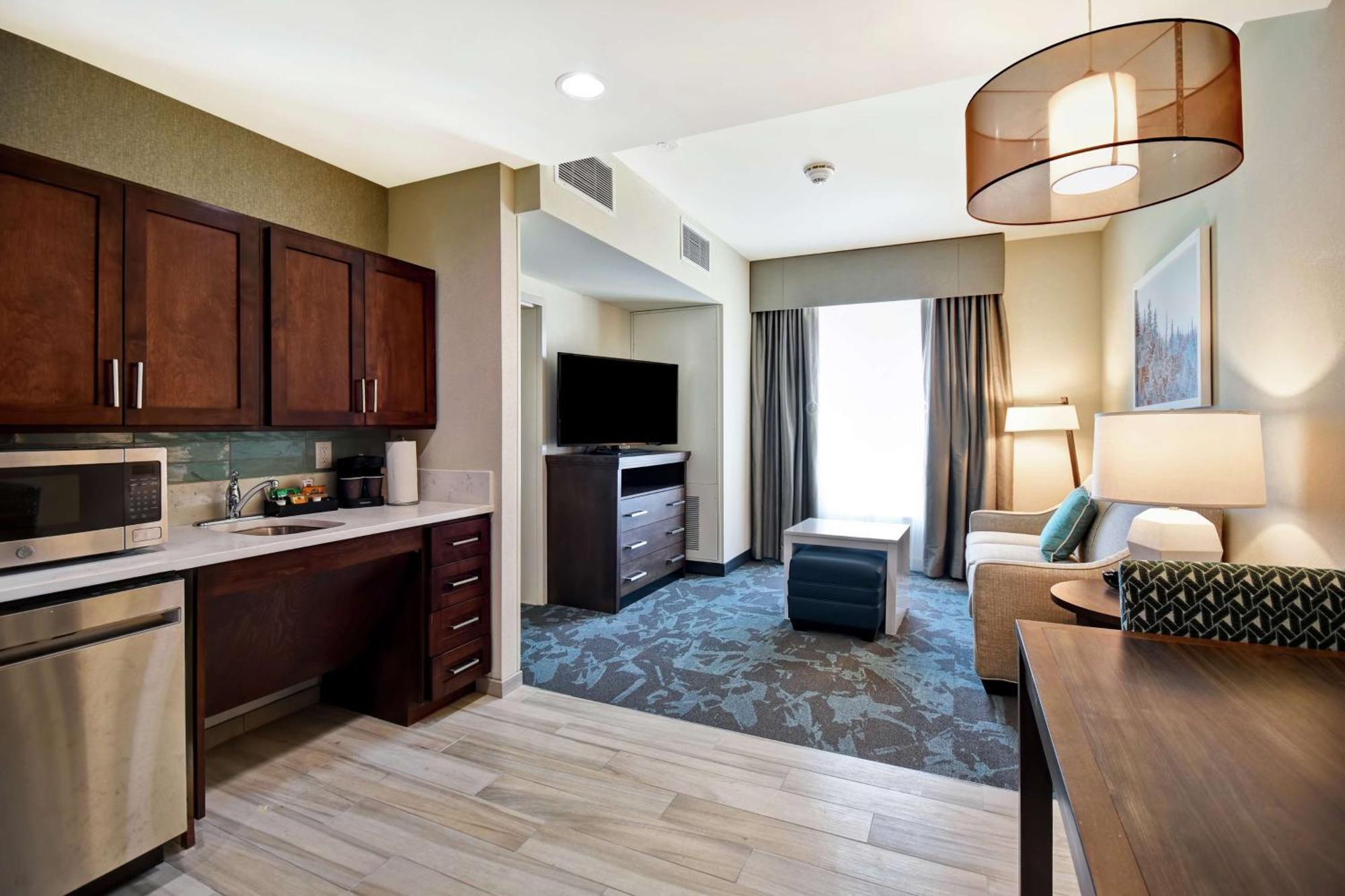 โฮมวูด สวีท บาย ฮิลตัน ซอลต์เลคซิตี้/แอร์พอร์ต ยูทาห์ Hotel ภายนอก รูปภาพ
