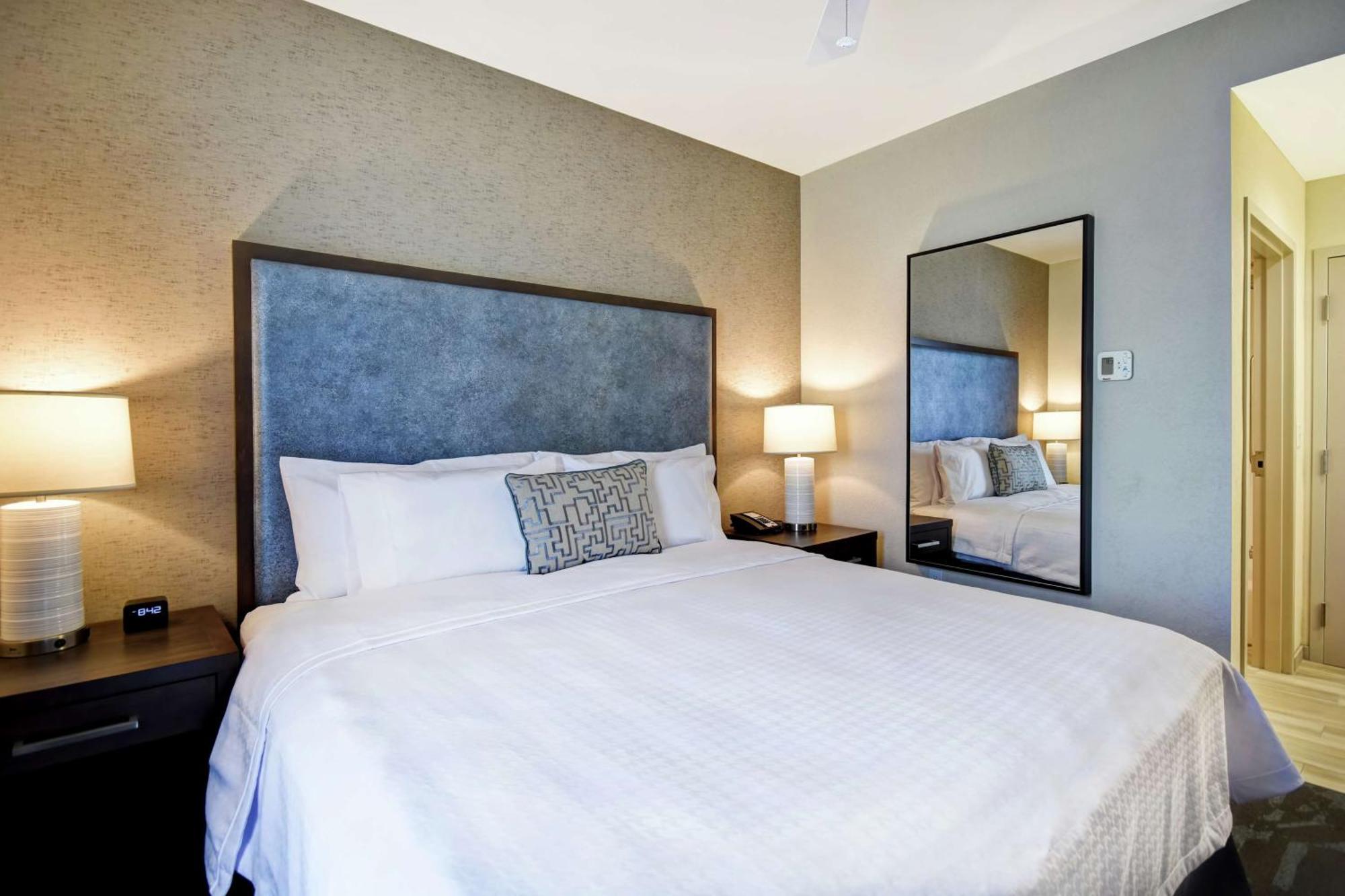 โฮมวูด สวีท บาย ฮิลตัน ซอลต์เลคซิตี้/แอร์พอร์ต ยูทาห์ Hotel ภายนอก รูปภาพ