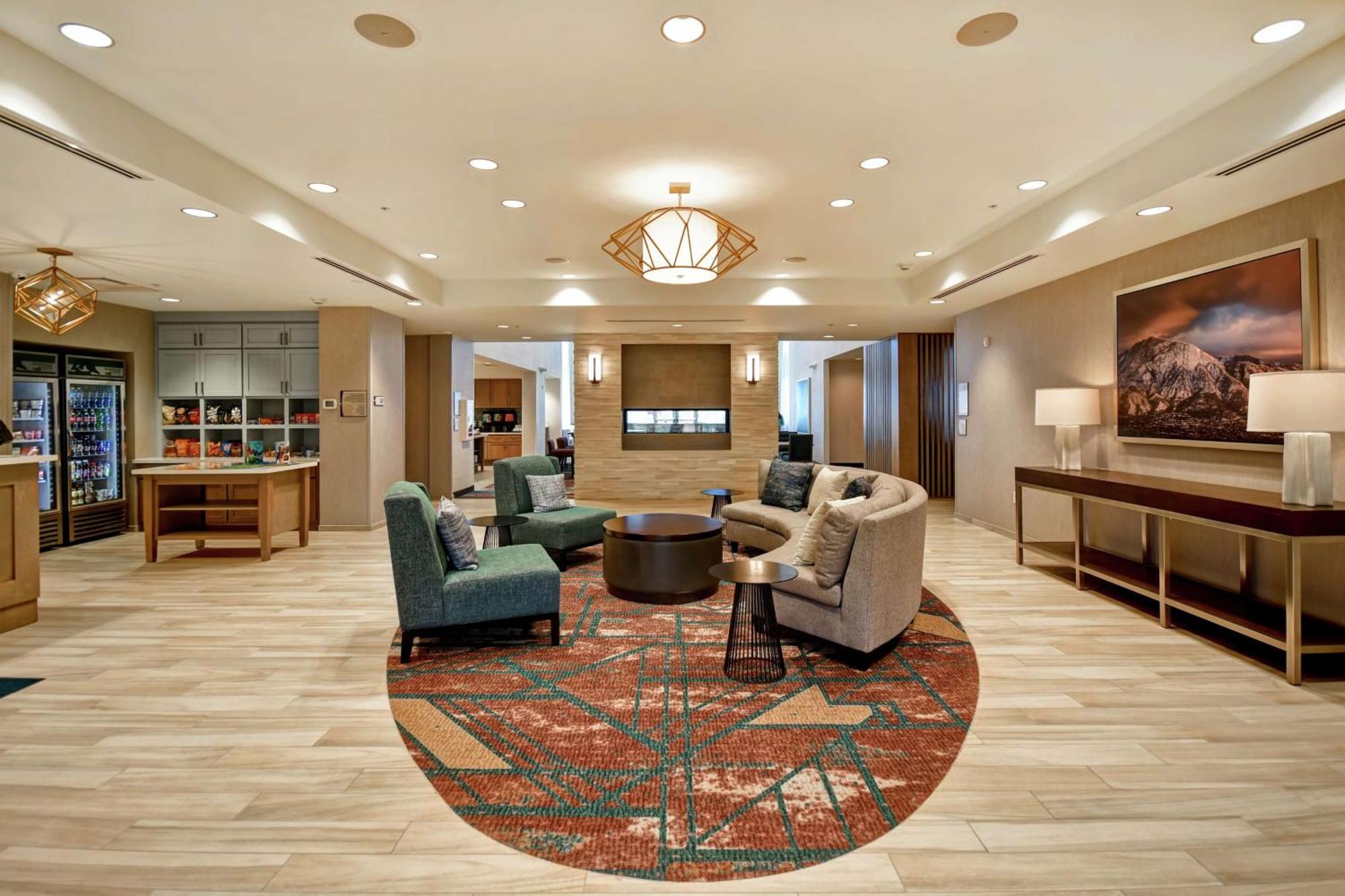 โฮมวูด สวีท บาย ฮิลตัน ซอลต์เลคซิตี้/แอร์พอร์ต ยูทาห์ Hotel ภายนอก รูปภาพ